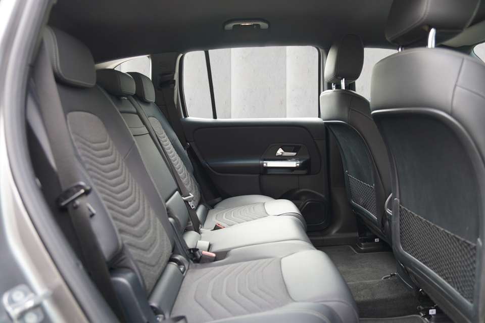 Mercedes-Benz EQB 250 - Imagem 10