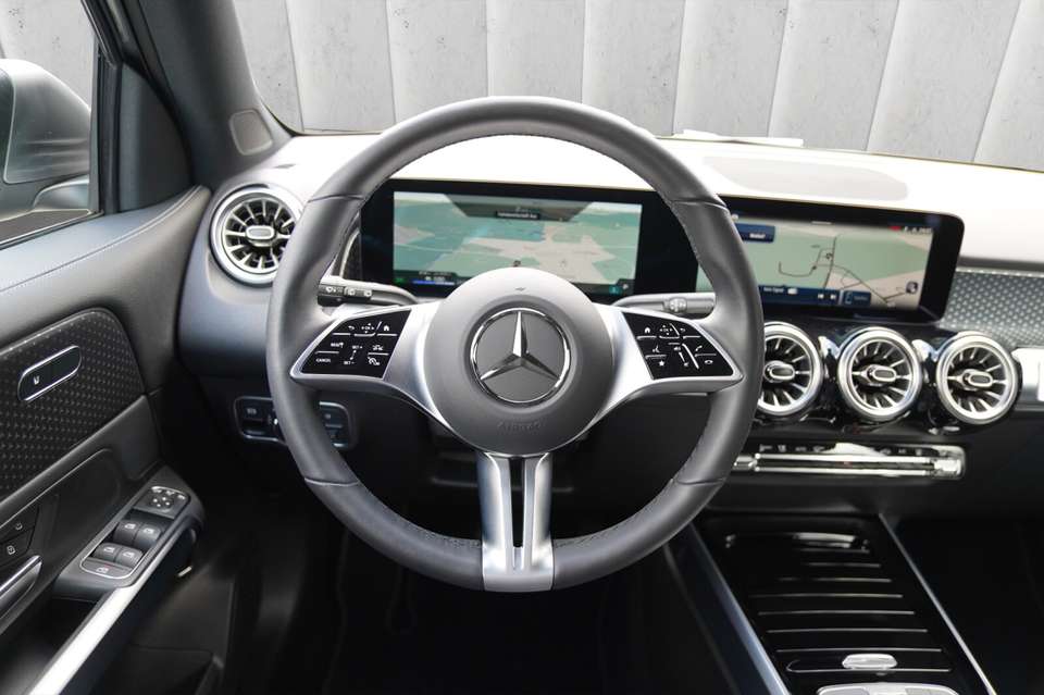 Mercedes-Benz EQB 250 - Imagem 15