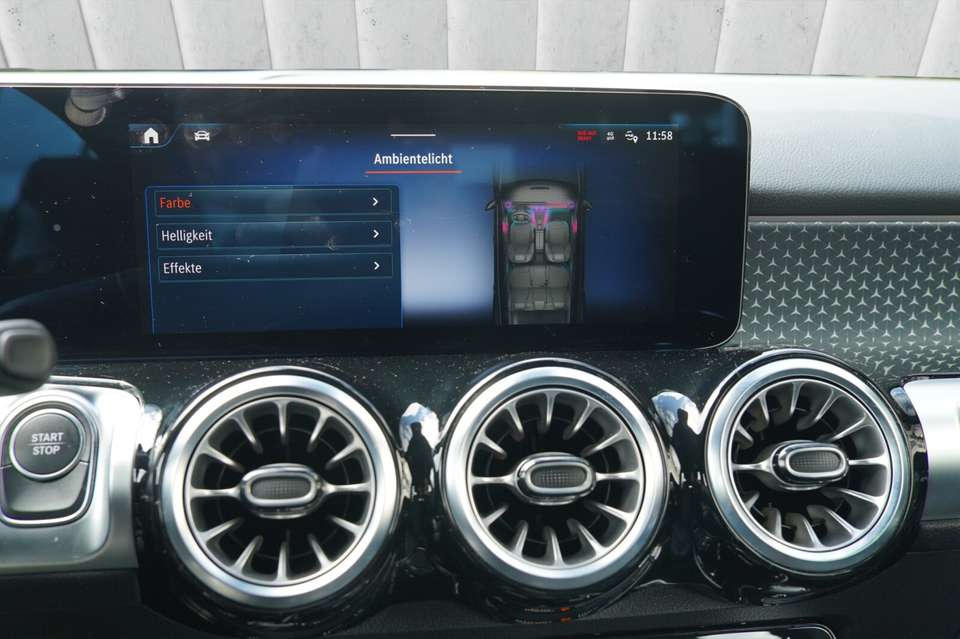 Mercedes-Benz EQB 250 - Imagem 13