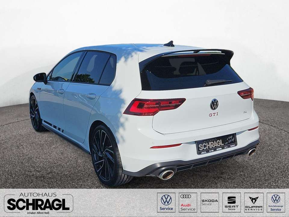 Volkswagen Golf - Imagem 3