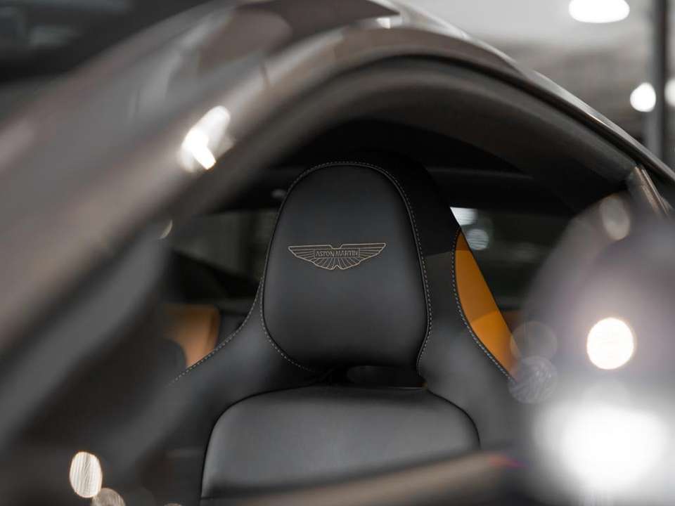 Aston Martin DB12 - Imagem 4