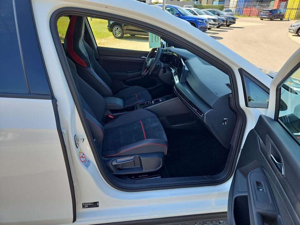 Volkswagen Golf - Imagem 15