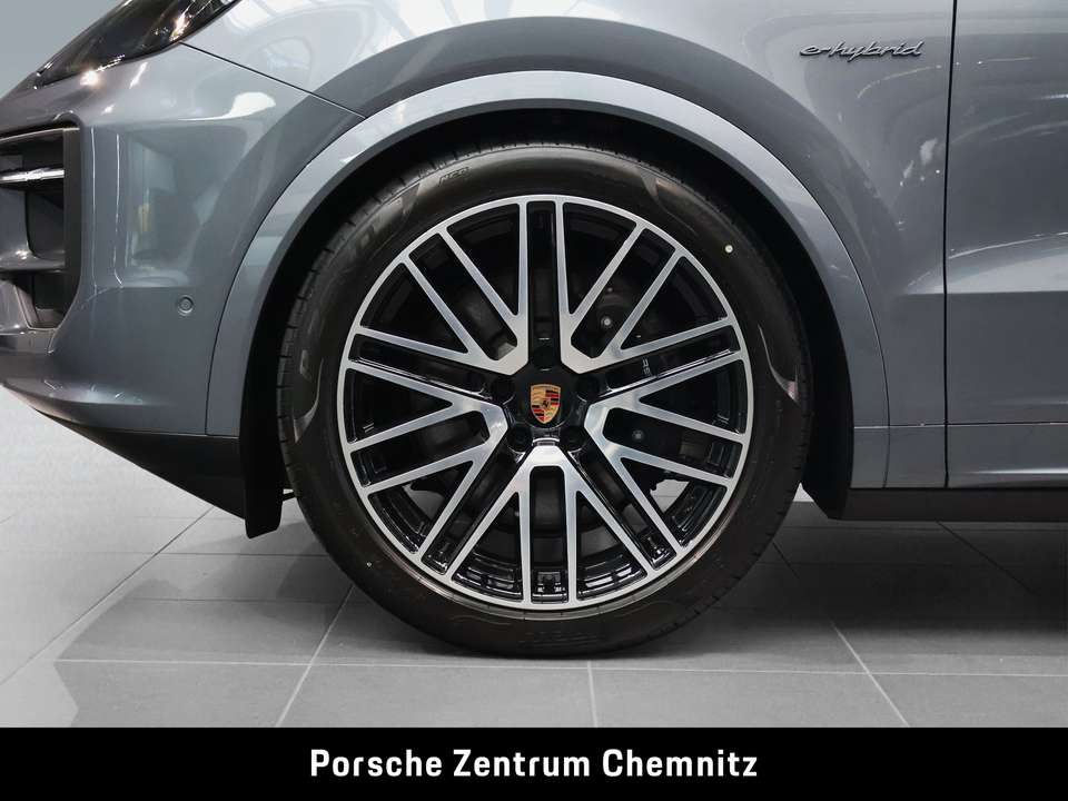 Porsche Cayenne - Imagem 6