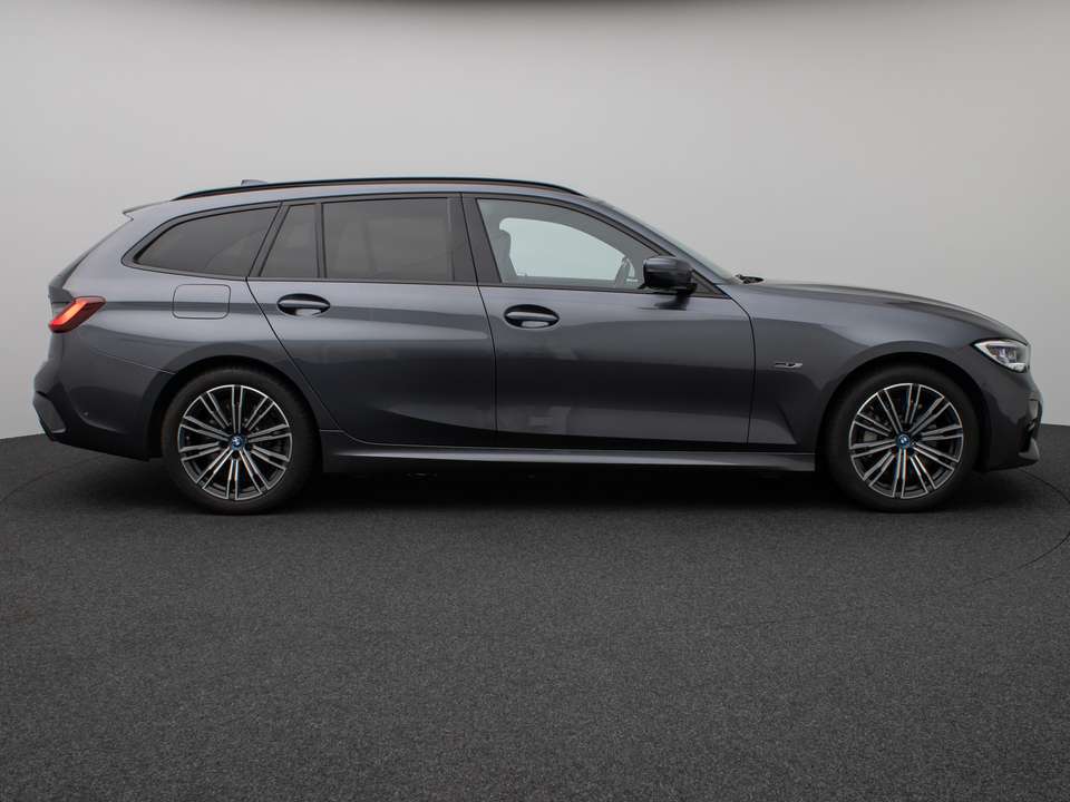 BMW 330 - Imagem 5