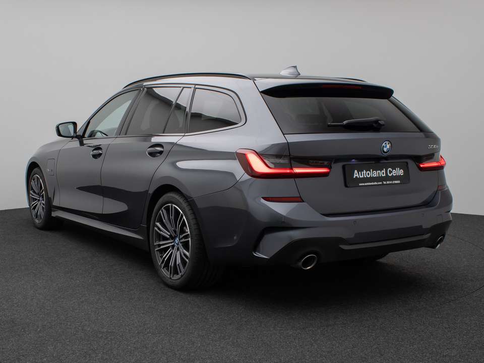 BMW 330 - Imagem 9