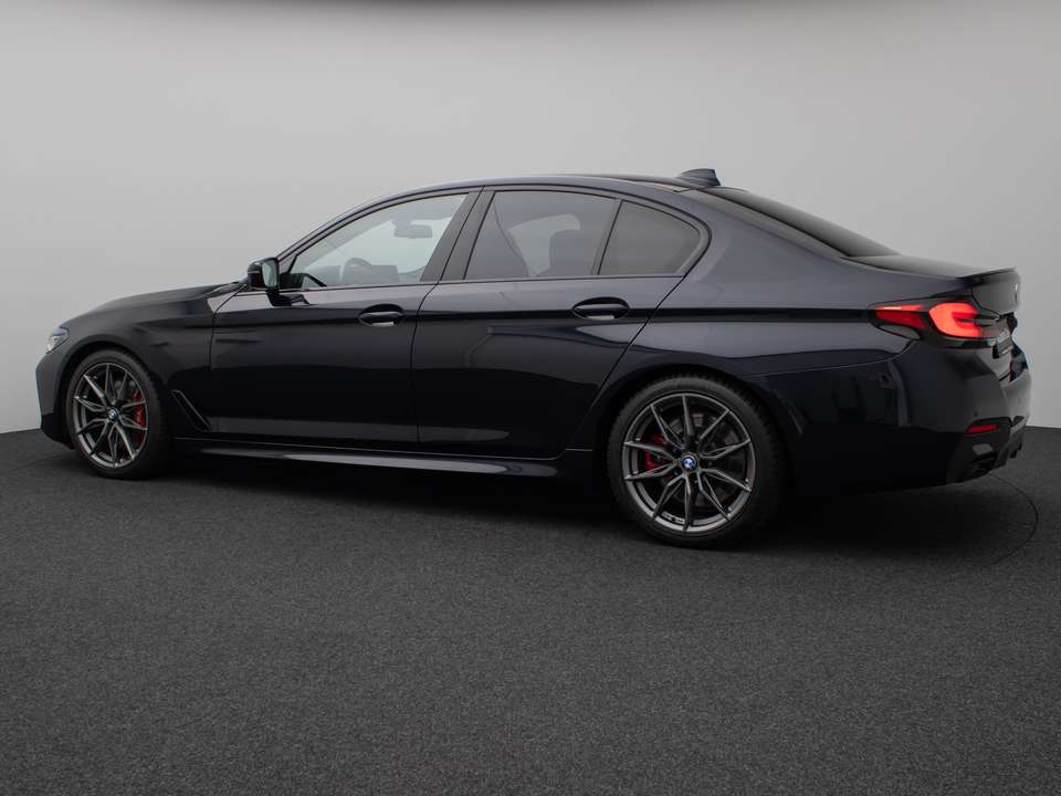 BMW 550 - Imagem 10