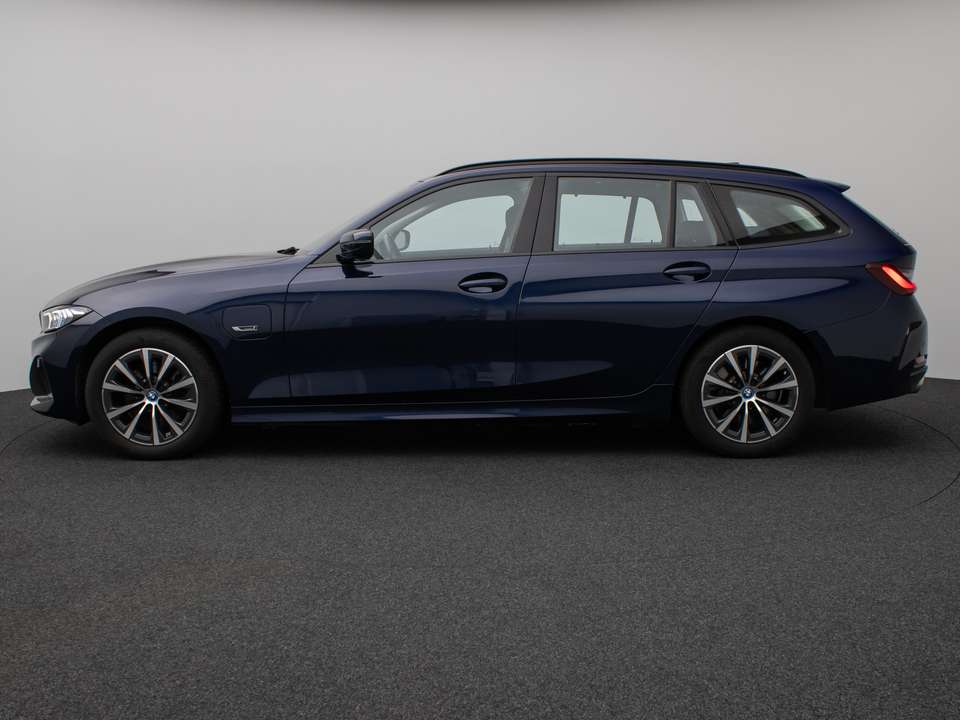 BMW 330 - Imagem 11