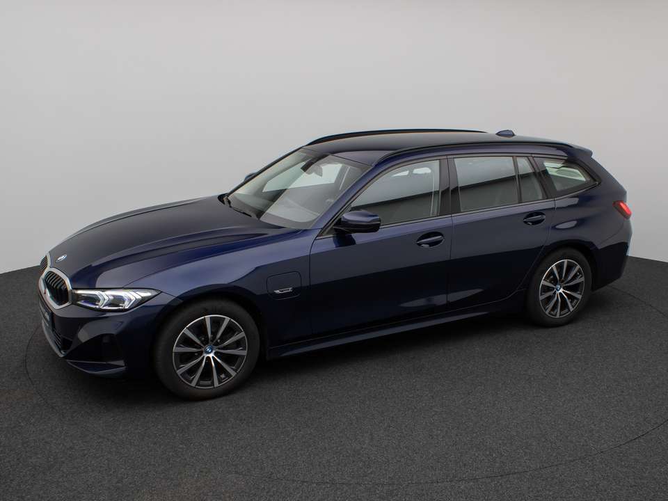 BMW 330 - Imagem 12