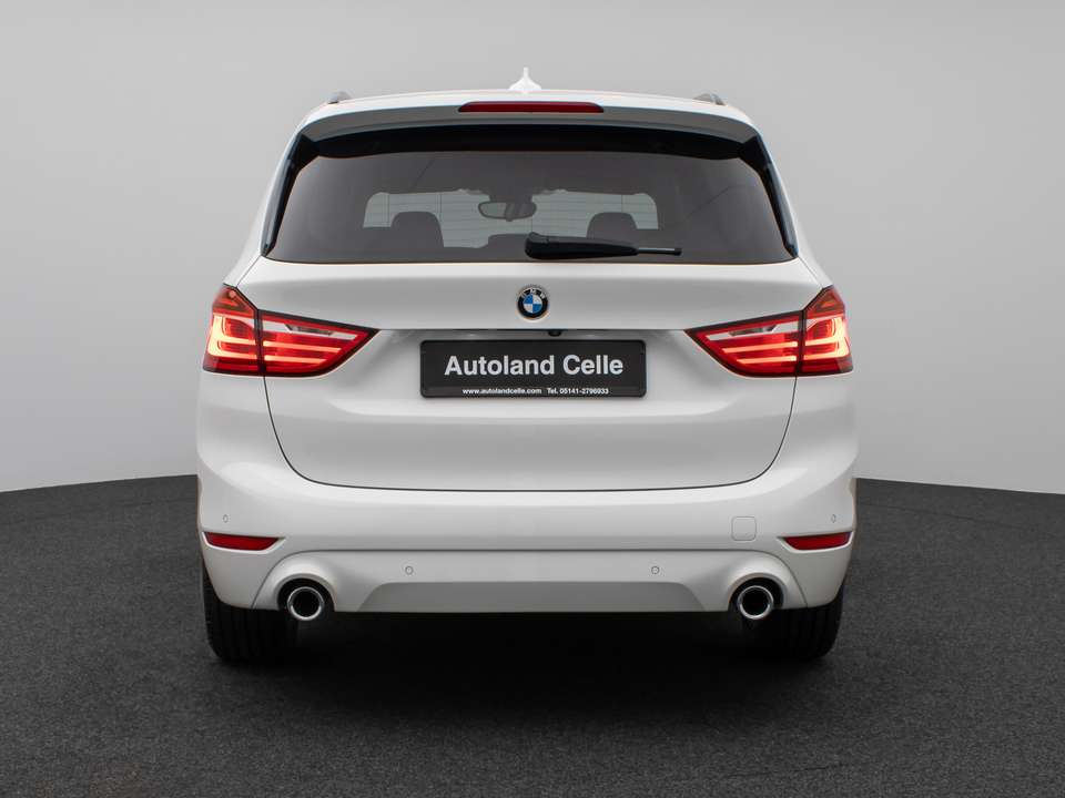 BMW 220 - Imagem 8