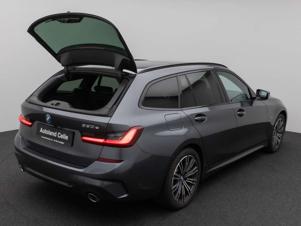 BMW 330 - Imagem 13