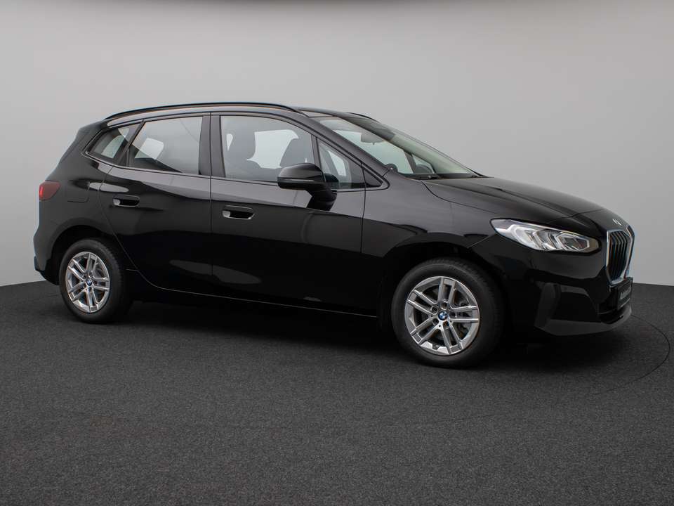 BMW 216 - Imagem 4