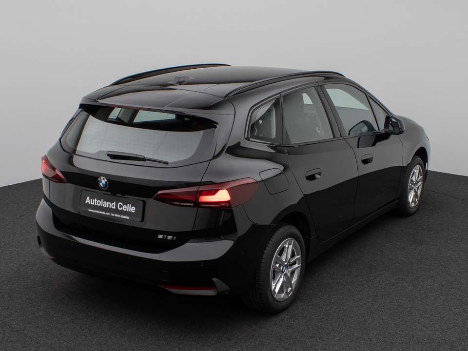 BMW 216 - Imagem 7