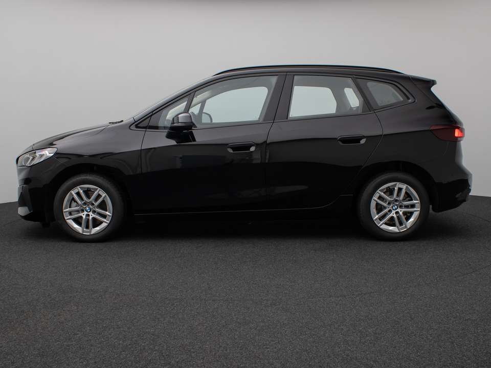 BMW 216 - Imagem 11