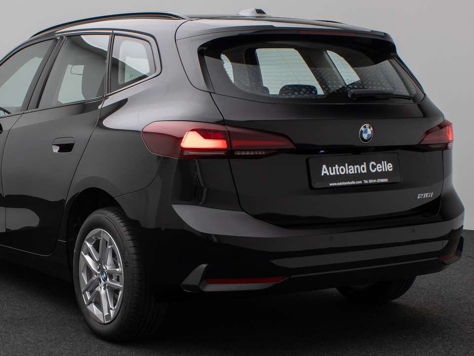 BMW 216 - Imagem 13