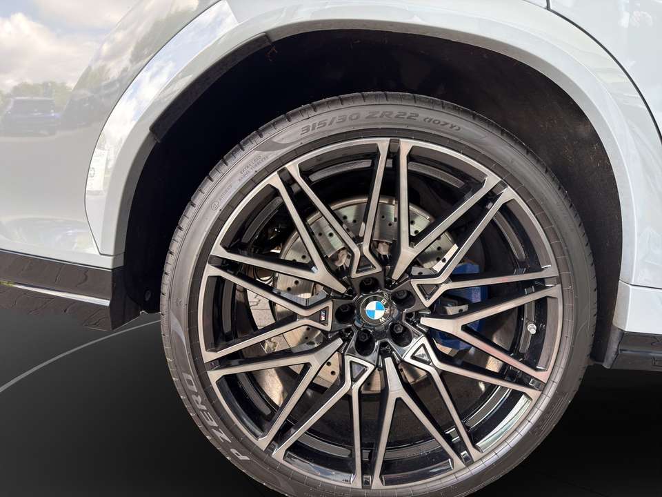 BMW X6 M - Imagem 12