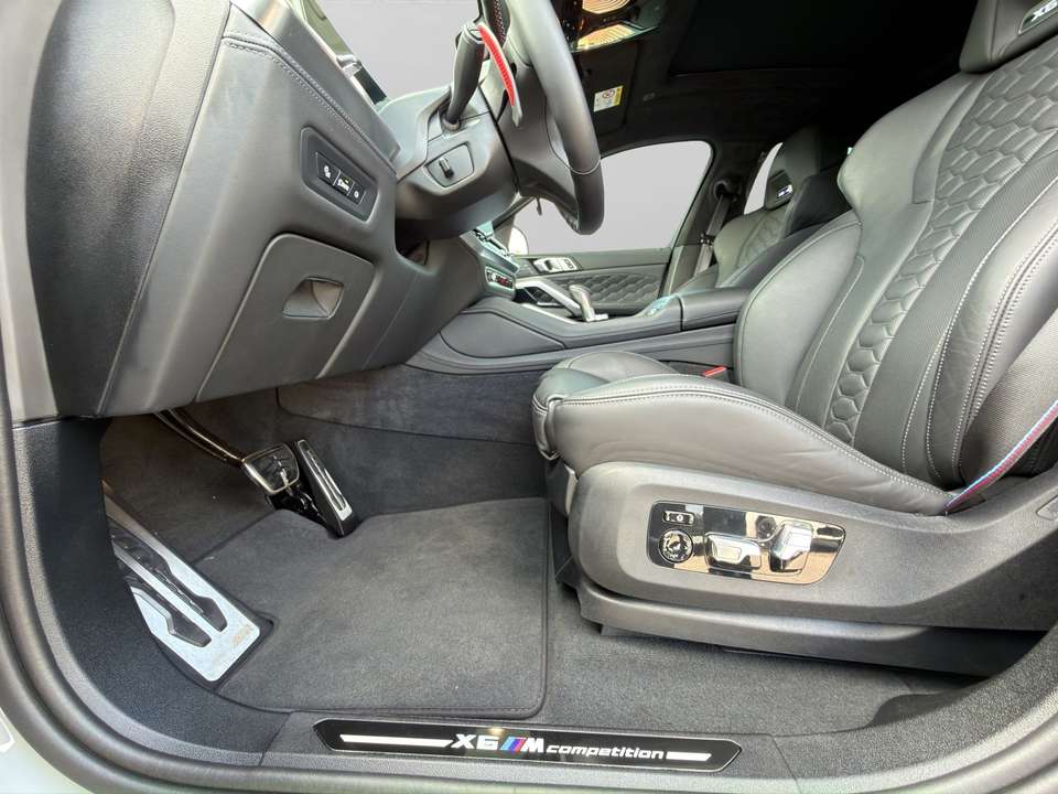 BMW X6 M - Imagem 18