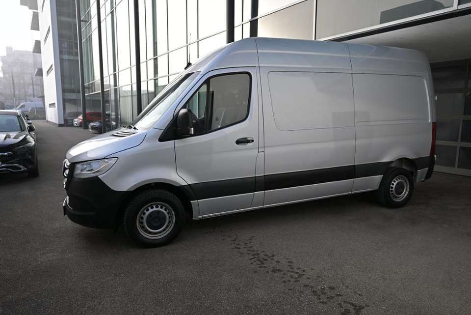 Mercedes-Benz Sprinter - Imagem 1