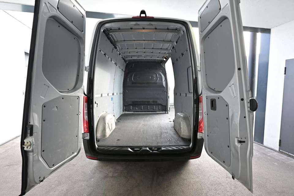 Mercedes-Benz Sprinter - Imagem 10