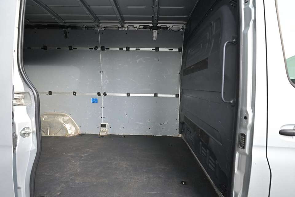Mercedes-Benz Sprinter - Imagem 16