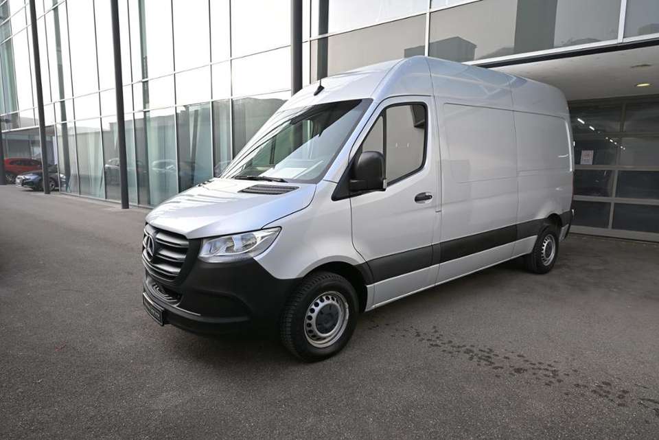 Mercedes-Benz Sprinter - Imagem 18