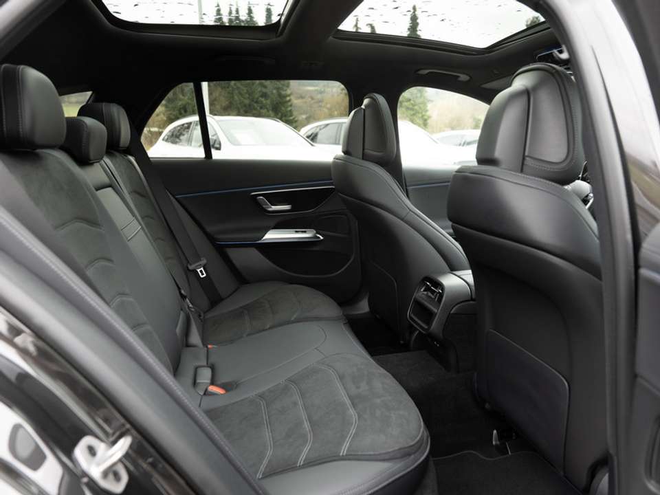 Mercedes-Benz E 220 - Imagem 5
