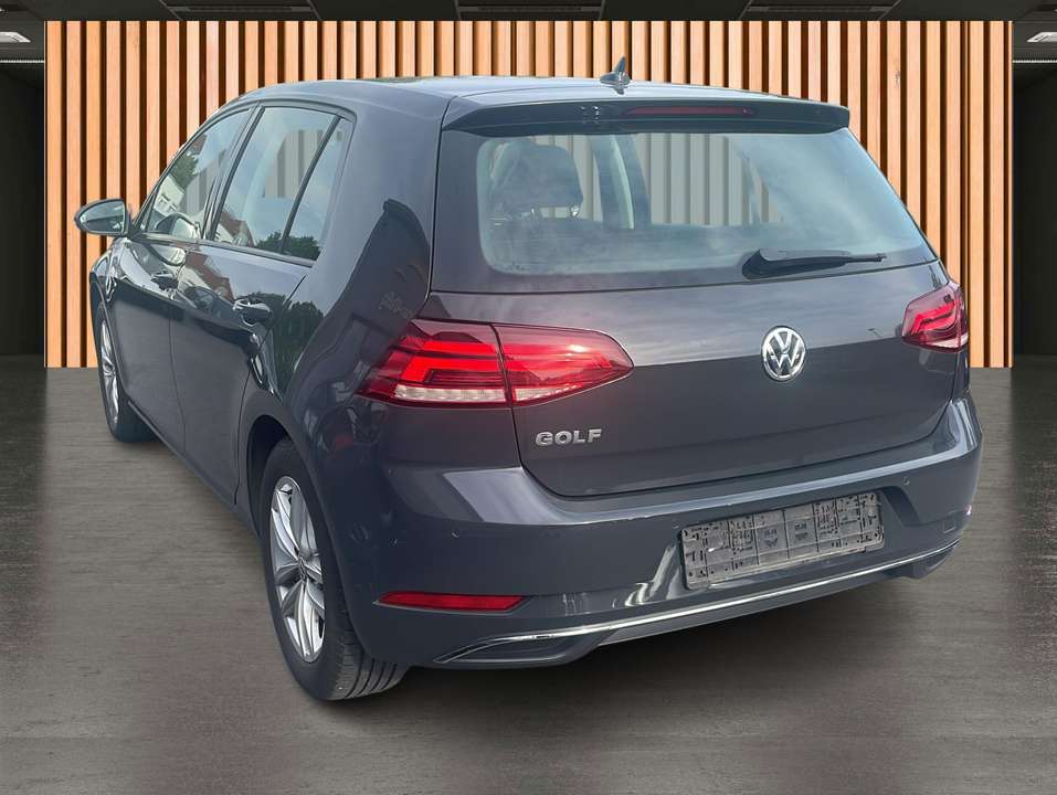 Volkswagen Golf - Imagem 4
