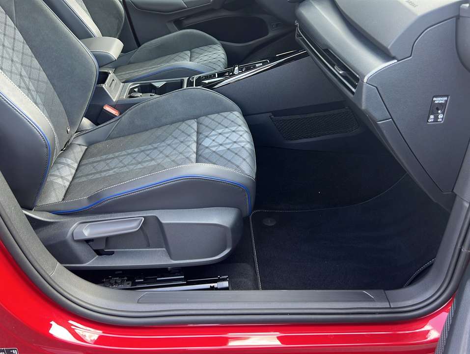 Volkswagen Golf - Imagem 13