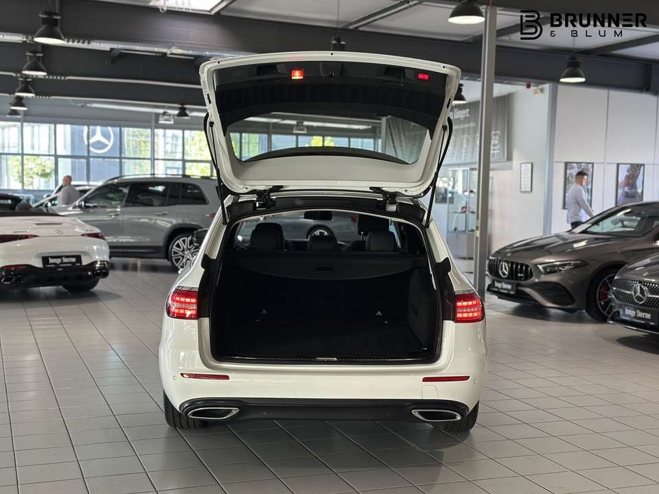 Mercedes-Benz E 200 - Imagem 6
