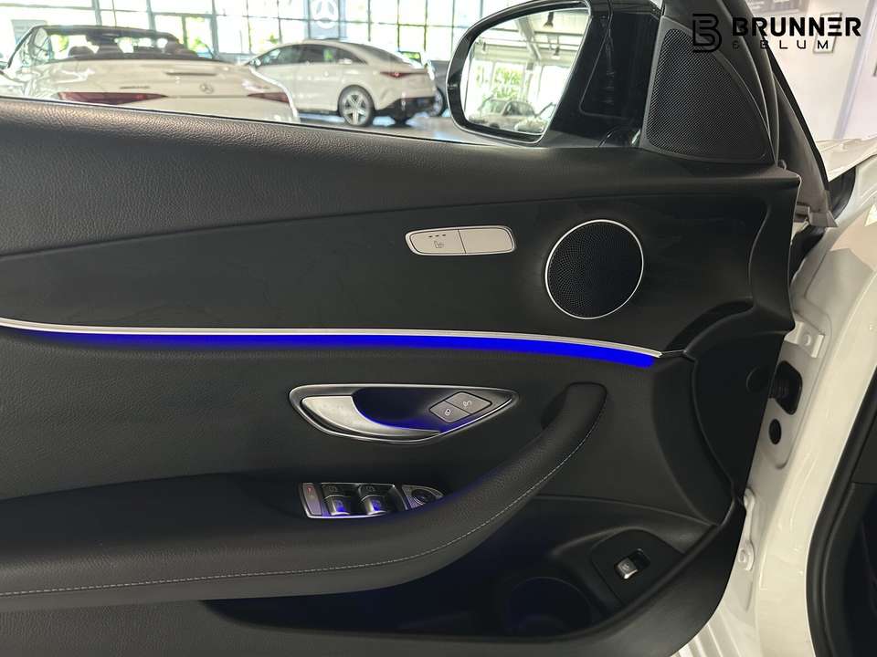 Mercedes-Benz E 200 - Imagem 13