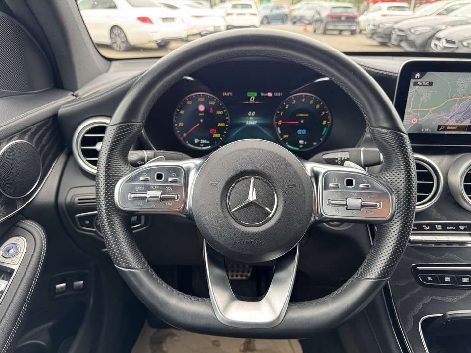 Mercedes-Benz GLC 300 - Imagem 13