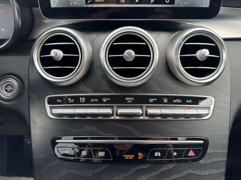 Mercedes-Benz GLC 300 - Imagem 16