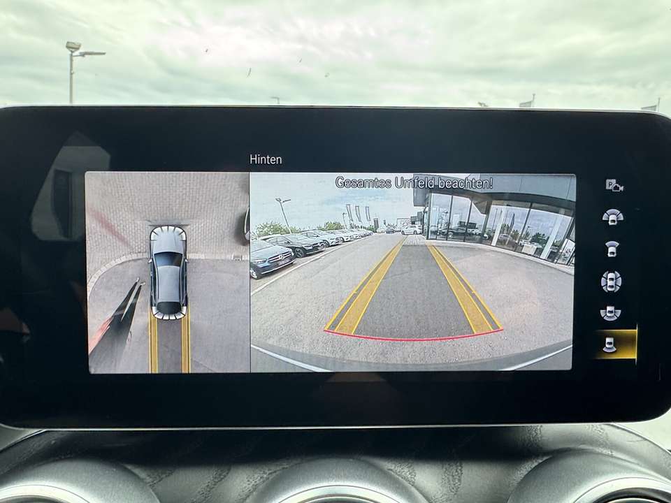 Mercedes-Benz GLC 300 - Imagem 18