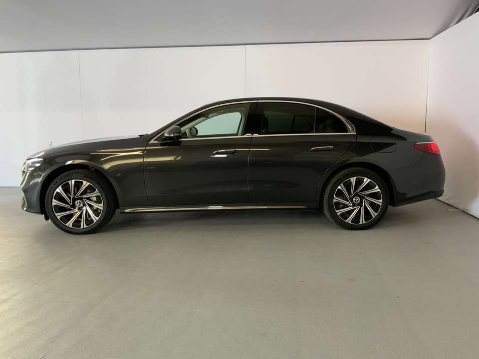 Mercedes-Benz E 300 - Imagem 3