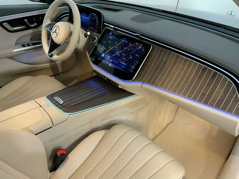 Mercedes-Benz E 300 - Imagem 14
