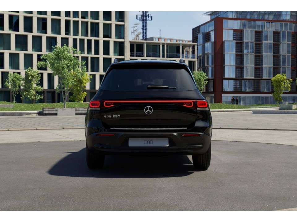 Mercedes-Benz EQB 250 - Imagem 6