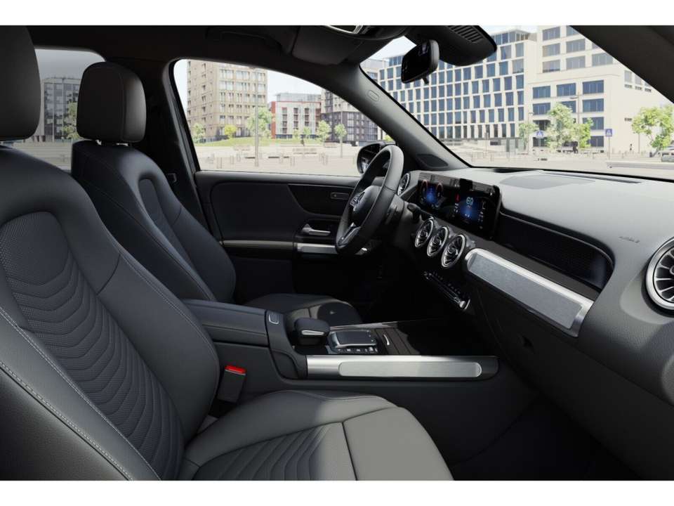 Mercedes-Benz EQB 250 - Imagem 8