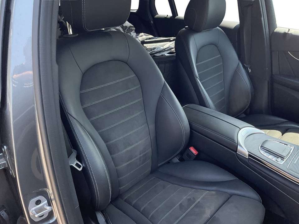 Mercedes-Benz GLC 220 - Imagem 12
