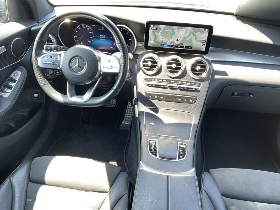 Mercedes-Benz GLC 220 - Imagem 13