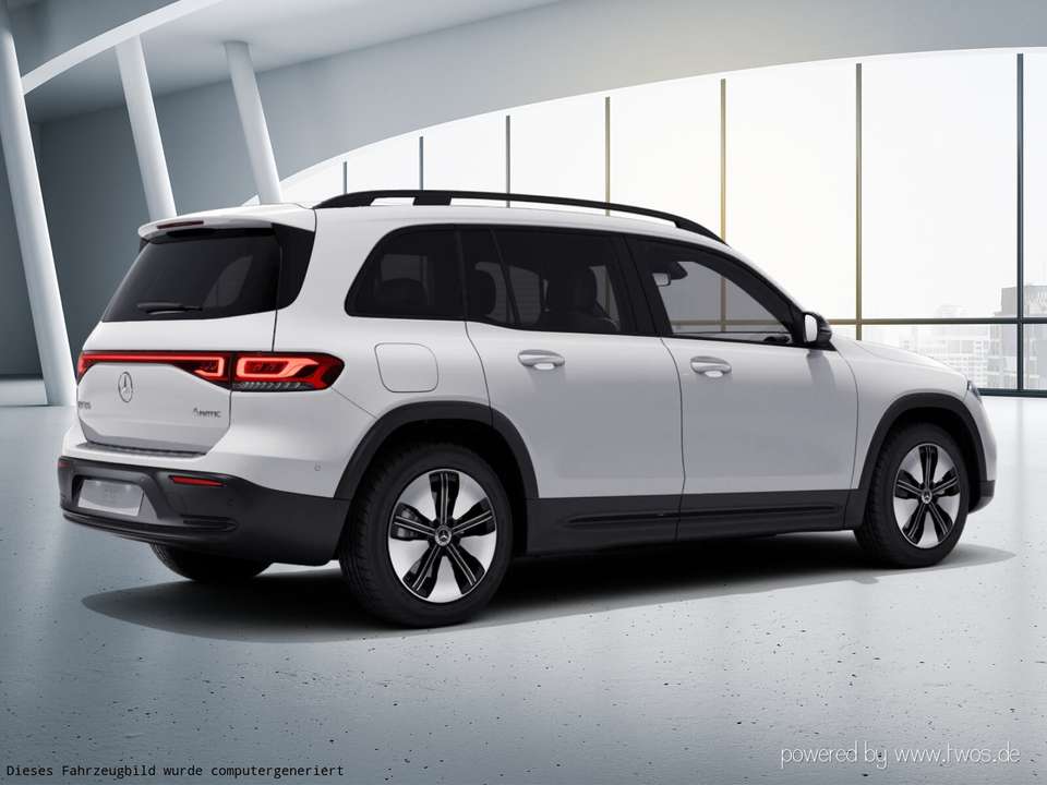 Mercedes-Benz EQB 300 - Imagem 11