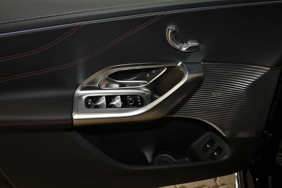 Mercedes-Benz GLC 400 - Imagem 12