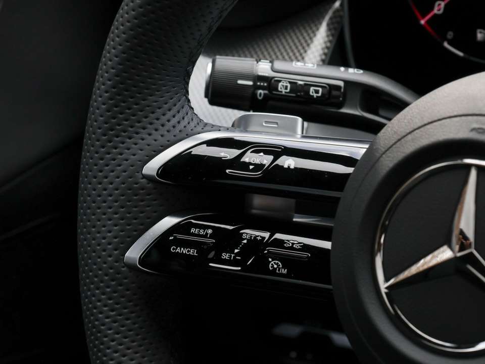 Mercedes-Benz GLC 200 - Imagem 12