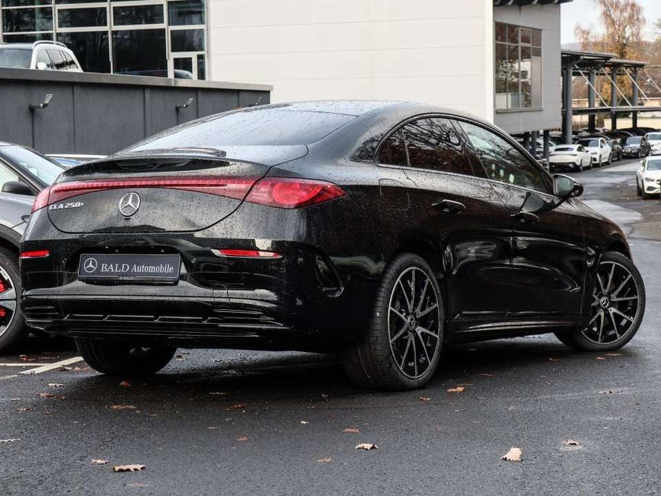 Mercedes-Benz CLA 250 - Imagem 2