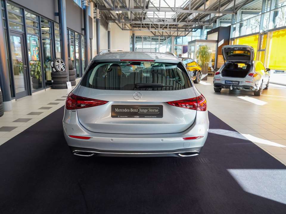 Mercedes-Benz C 180 - Imagem 4