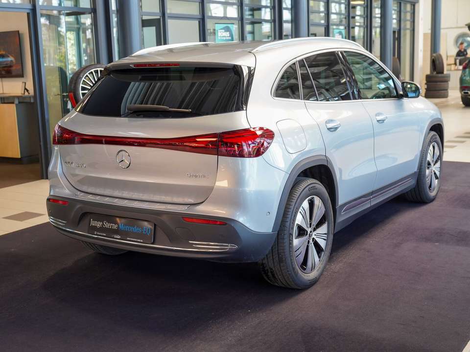 Mercedes-Benz EQA 350 - Imagem 4