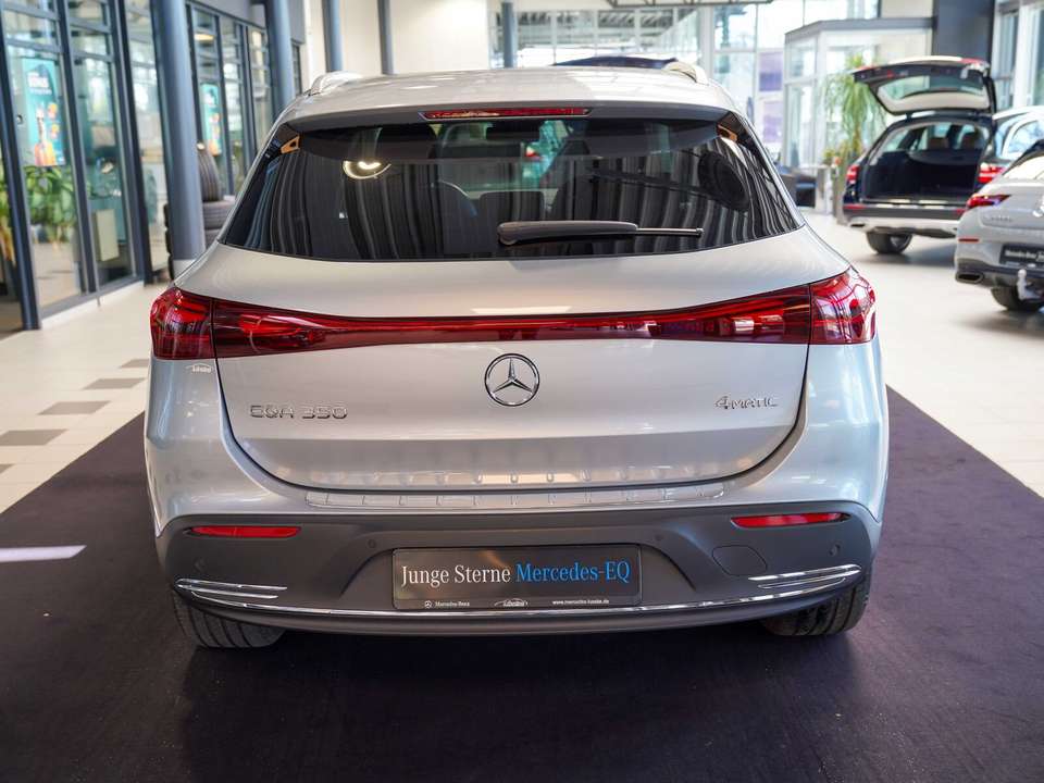 Mercedes-Benz EQA 350 - Imagem 5