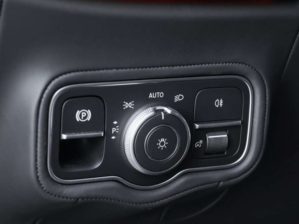 Mercedes-Benz G 63 AMG - Imagem 14