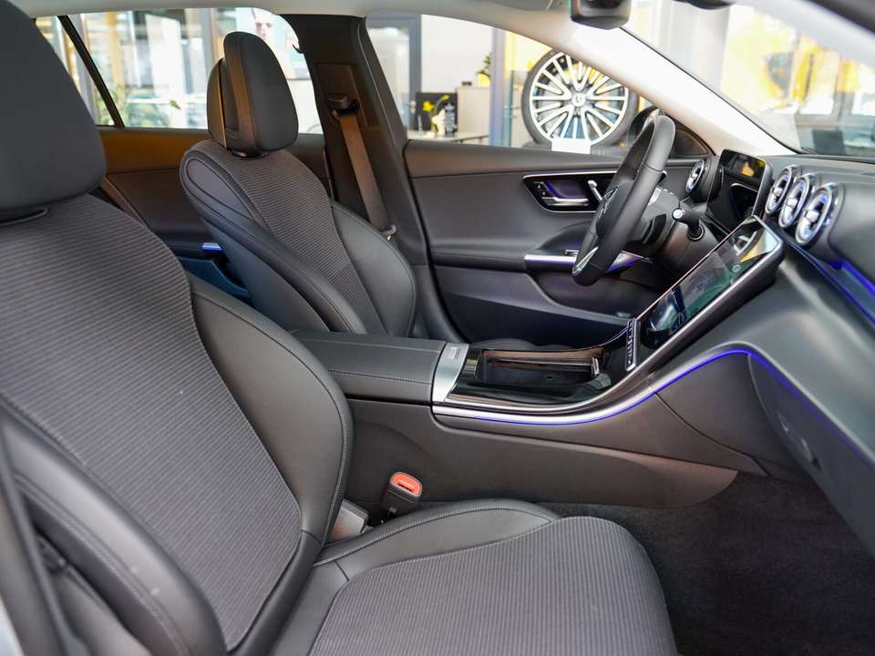 Mercedes-Benz C 180 - Imagem 12