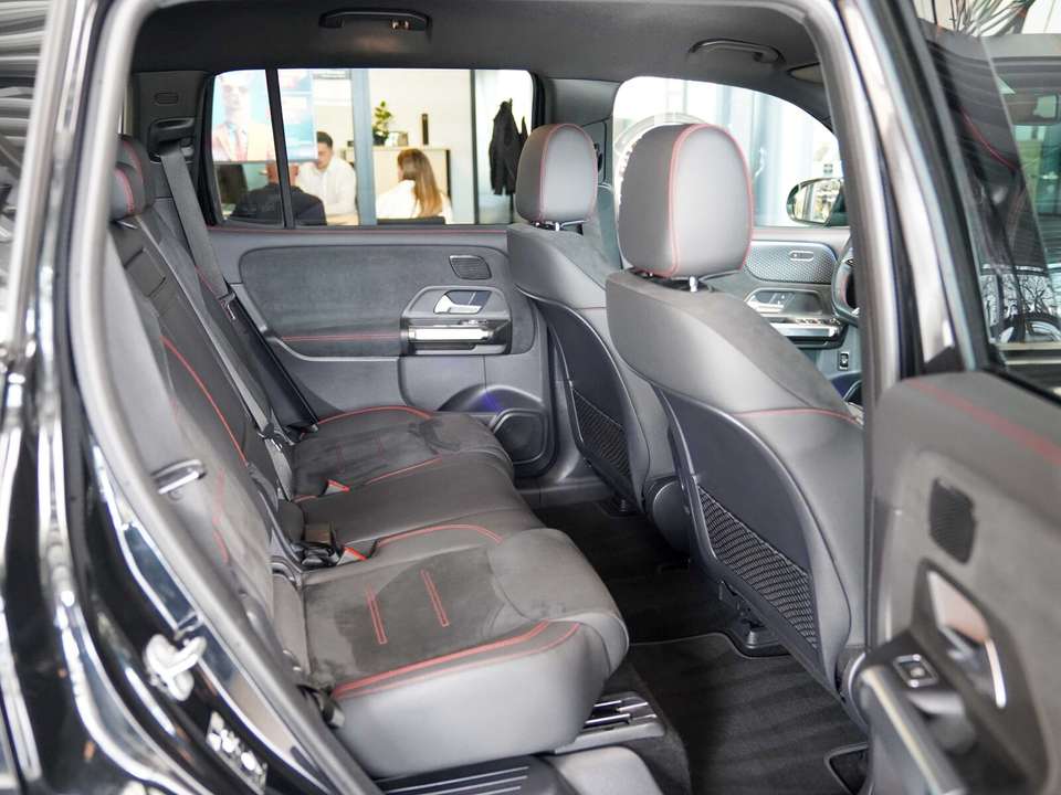 Mercedes-Benz EQB 350 - Imagem 12