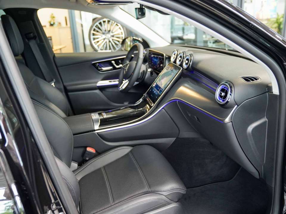 Mercedes-Benz GLC 220 - Imagem 12