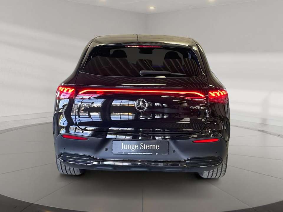 Mercedes-Benz EQE SUV - Imagem 6